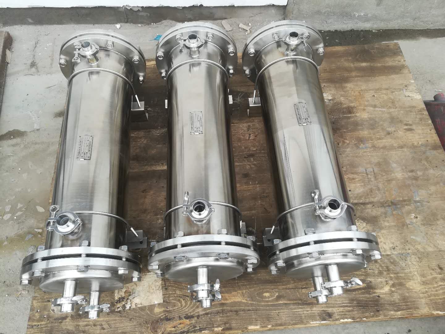 上海列管式换热器厂家，批发，质量保障  不锈钢列管式换热器图片