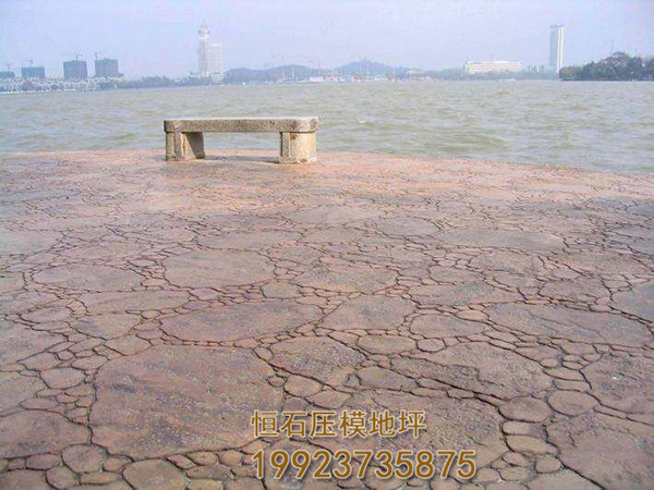 重庆市压模砼地坪脱膜粉 压模地坪强化料厂家