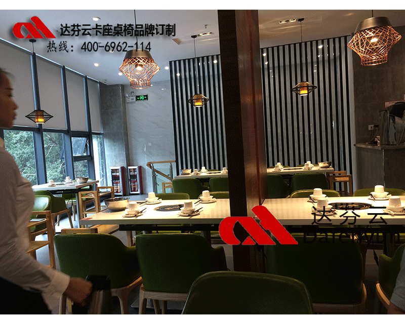 广州市陈记顺和牛肉火锅餐厅厂家陈记顺和牛肉火锅餐厅桌椅 实木餐椅定制  自助火锅桌椅