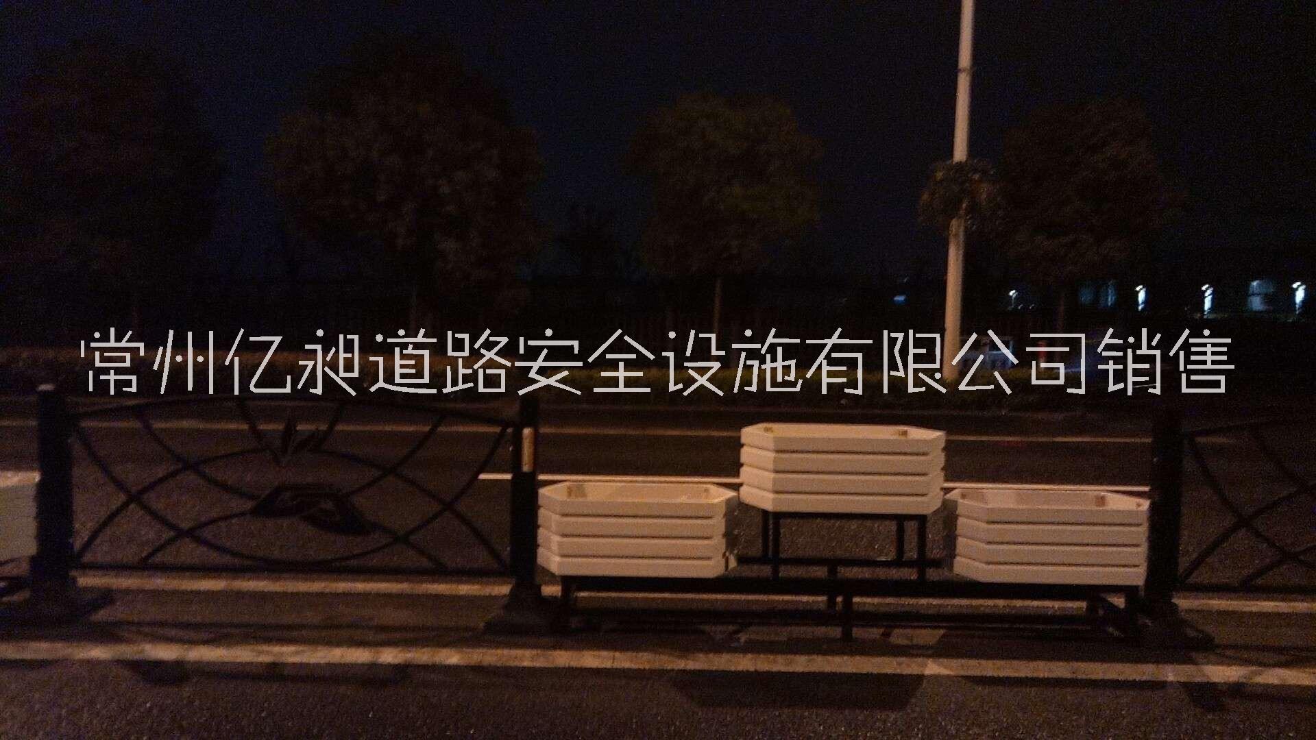 上海绿容所护栏带所logo市政道路护栏公园景观护栏排队护栏