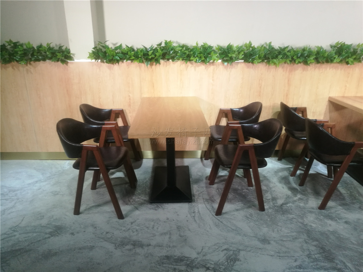 惠州铁艺餐桌餐椅定制价格是多少？餐厅餐桌椅实拍图图片