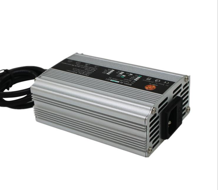 锰锂电池充电器12V8A批发