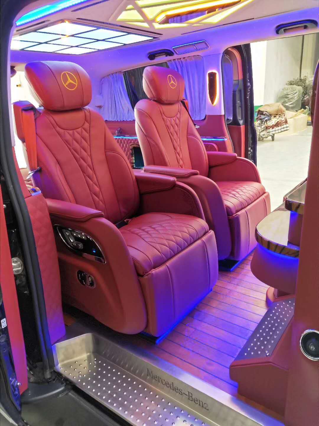 上海奔驰商务车内饰改装航空座椅木地板九宫格顶棚