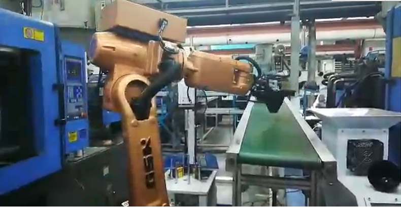 自动化冲床机器人，冲床机械手，自动送料机械手，冲压机械手图片