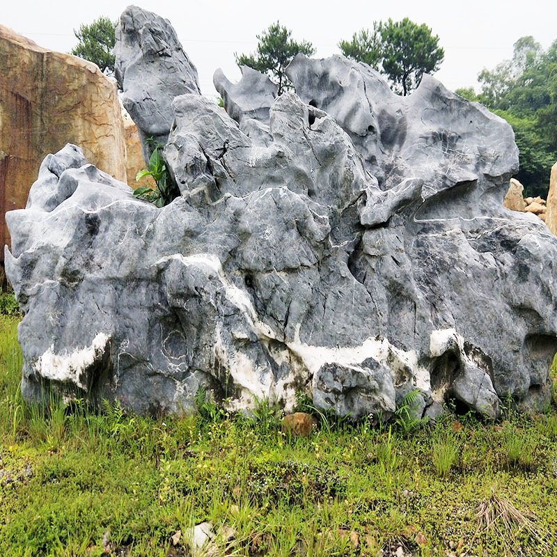 庭院景观石 太湖石假山 别墅花园鱼池园林景观设计大型太湖石
