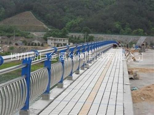 重庆不锈钢复合管护栏、桥梁护栏