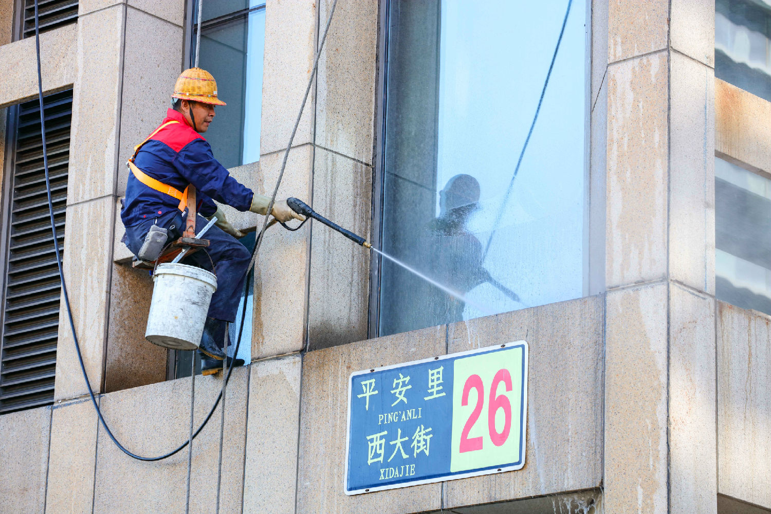 深圳市清洗外墙/地面保洁图片