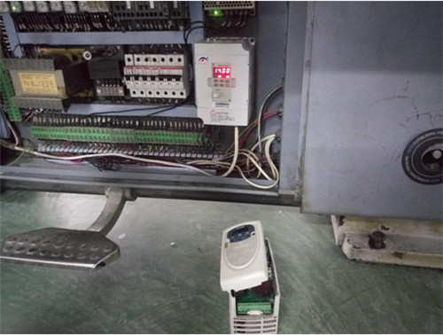 杭州奥圣变频器在高速切纸机上的节能应用 奥圣变频器在高速切纸机上的应用