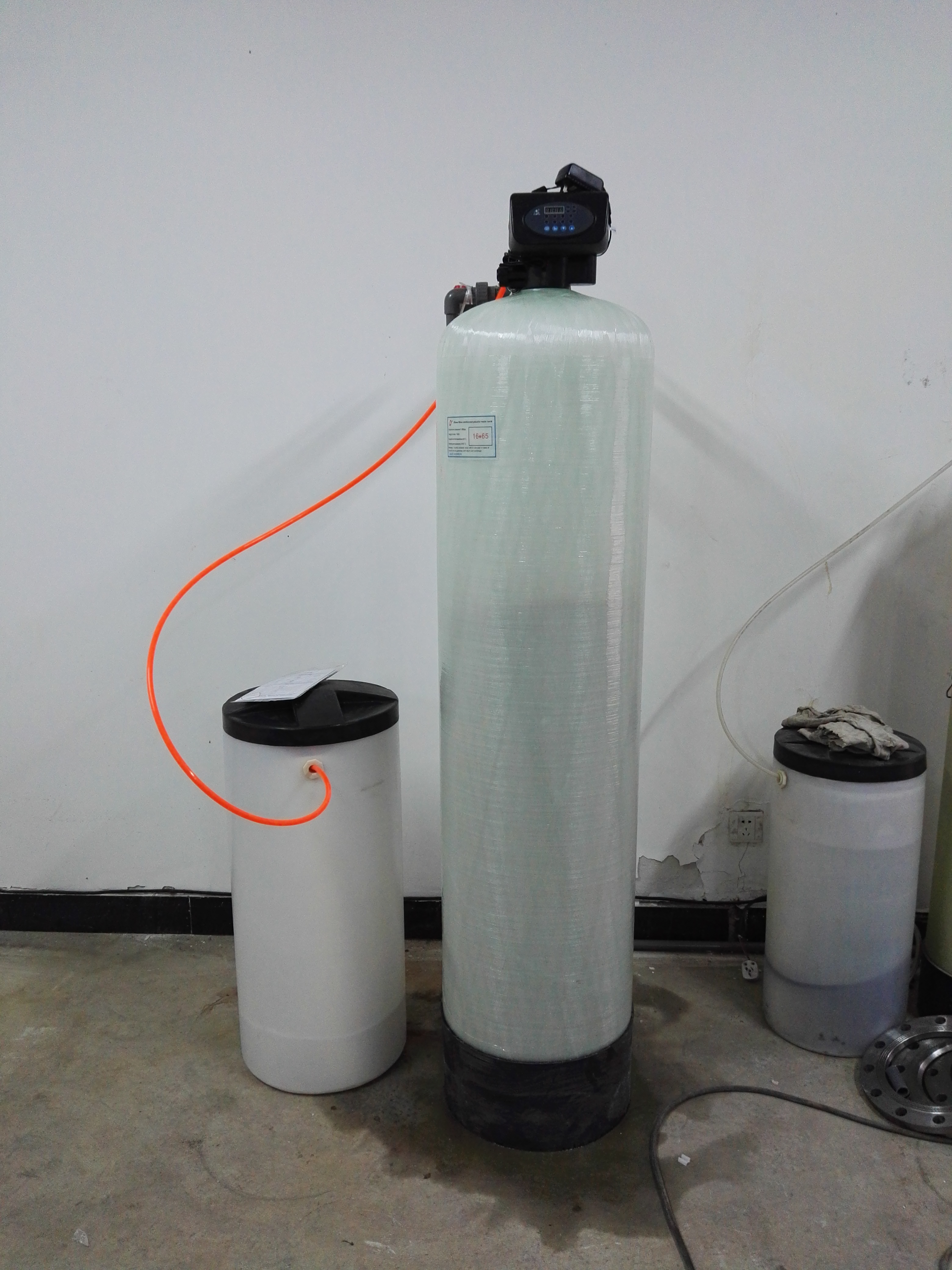 呼和浩特做软化水设备的厂家 工业锅炉除水垢硬水软化装置 价格优惠