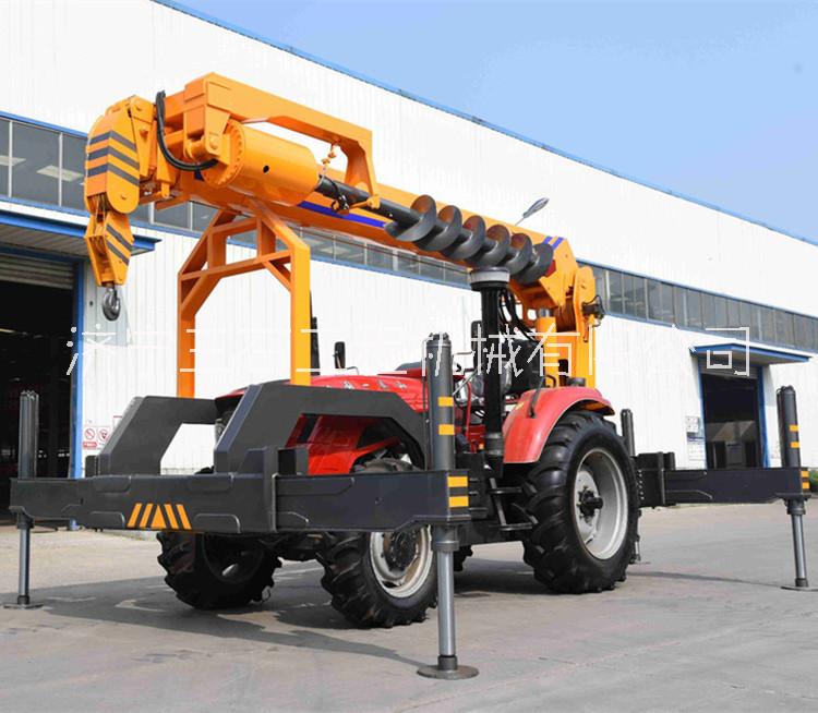 重庆拖拉机吊机四轮驱动厂家改装5吨12吨电力部门吊装电线杆