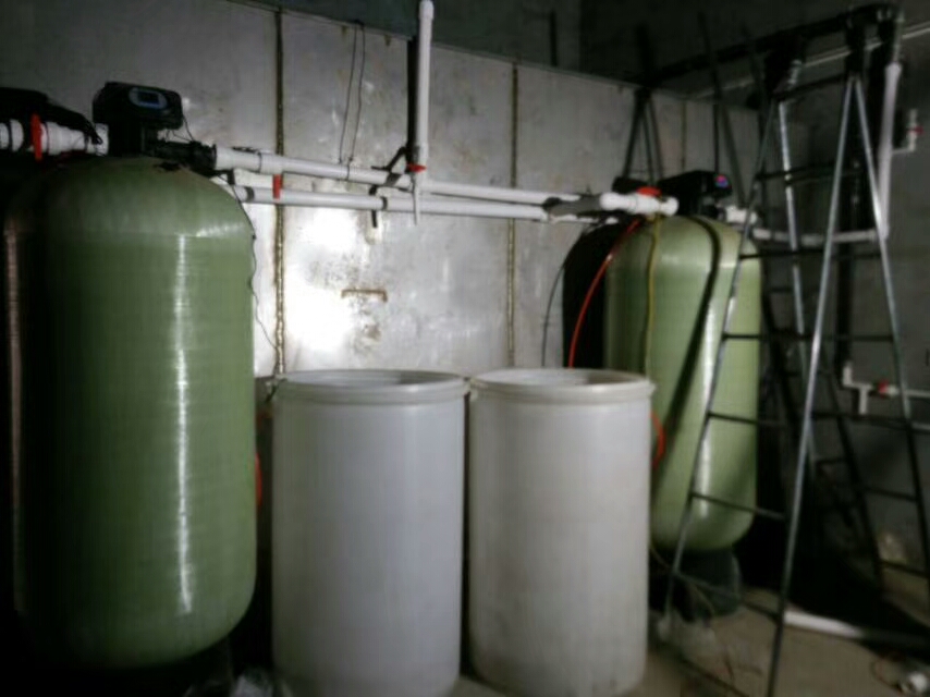 郑州厂家定制加工每小时6吨自动软化水设备的价格 保证出水合格 价格优惠