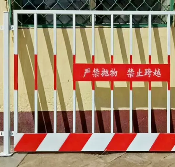 地铁施工警示基坑护栏 道路工程临时围挡 可移动黑黄防护围栏