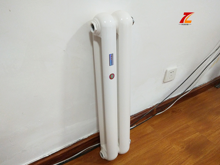 GZ4-1000暖气片 钢四柱暖气片 壁挂家用采暖设备安装