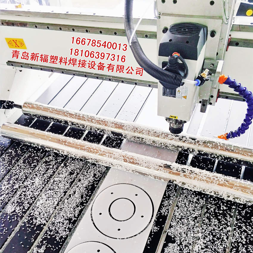 塑料板材雕刻机厂家 青岛新辐电脑数控雕刻机 精密木工雕刻机