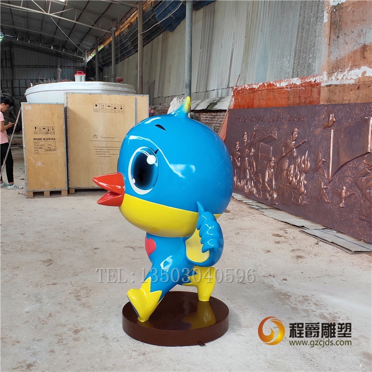 广州市玻璃钢卡通鸽子雕塑厂家