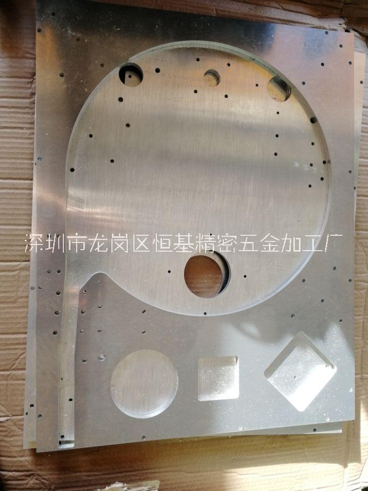 专业对外切割1-20mm厚的铝板