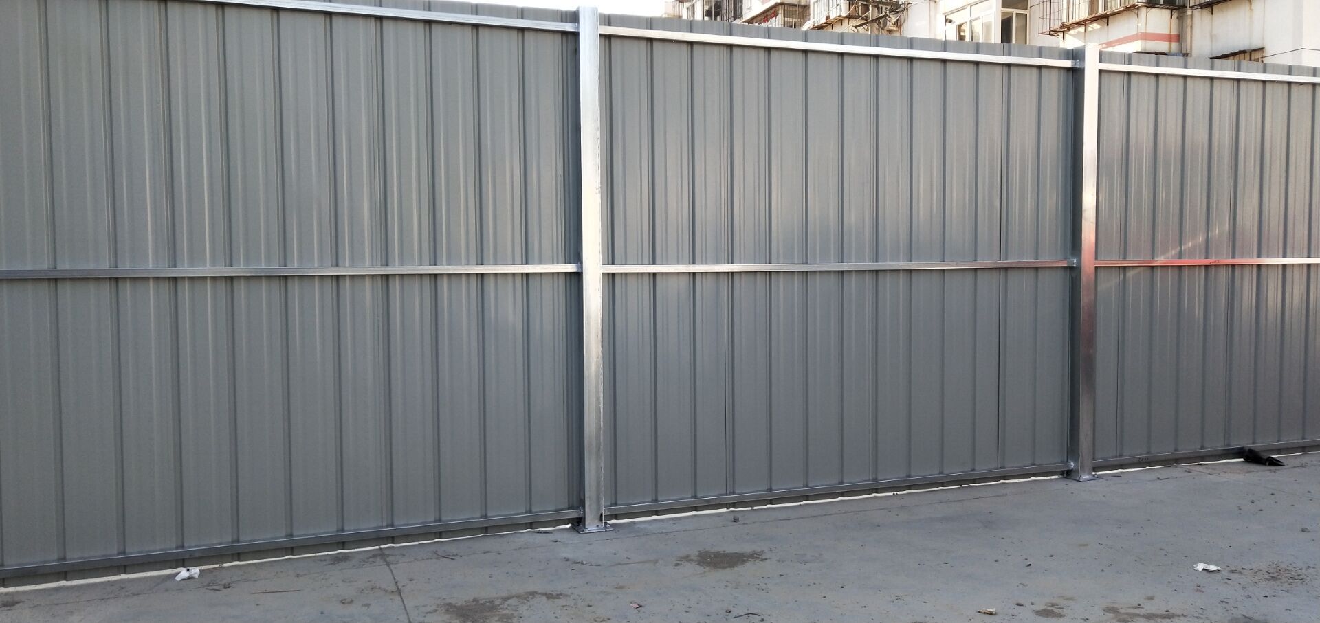 天津宁河区彩钢围挡板 2米高彩钢围挡板价格 定制商家