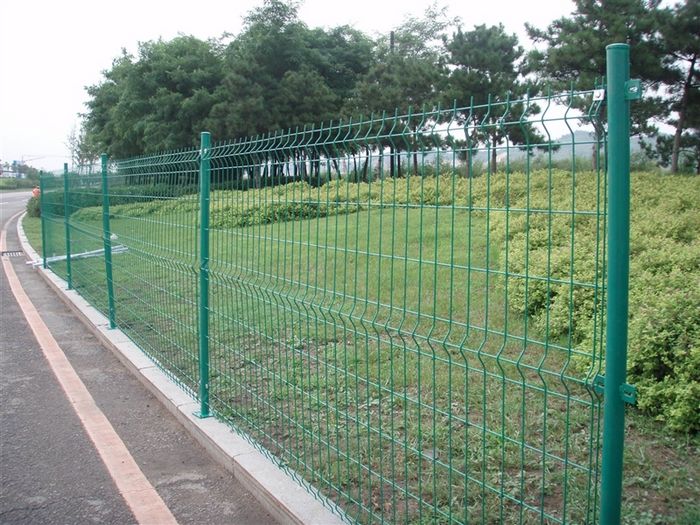 公路双边丝护栏网 道路隔离网 小区绿化带围栏网