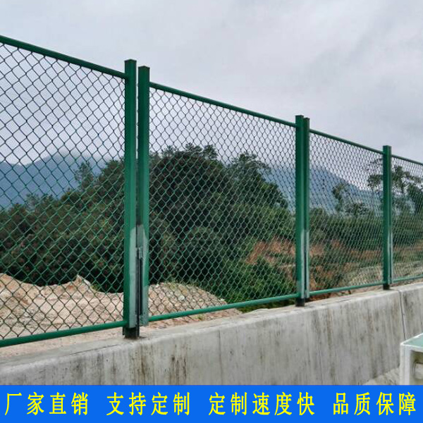 广州市热镀锌防落网 铁路沿线铁丝网厂家