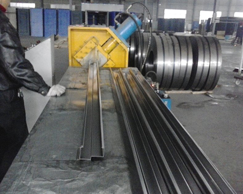 贵州贵阳彩钢瓦生产线设备彩钢瓦成型机复合夹芯板机械厂家