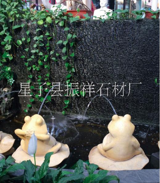 九江市流水板厂家长期供应黑色流水板流水石室内外水幕墙花园庭院外墙水池背景墙天然文化石