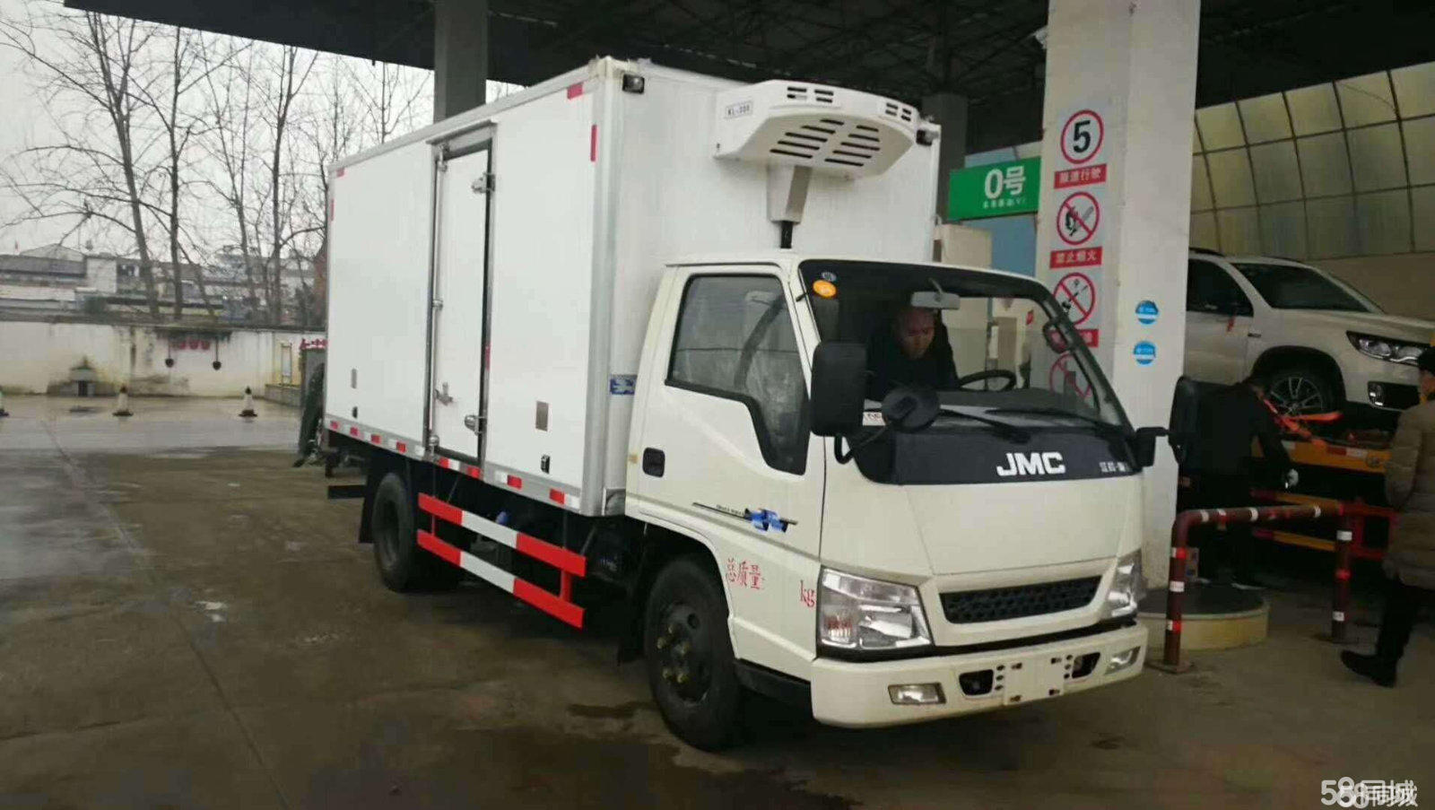 冷藏车  蓝牌冷藏车多少钱一辆图片