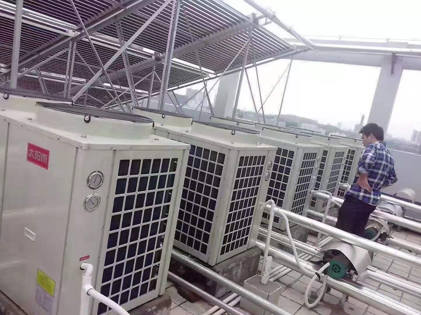 湛江热水工程 家用太阳能热水工程厂家报价电话