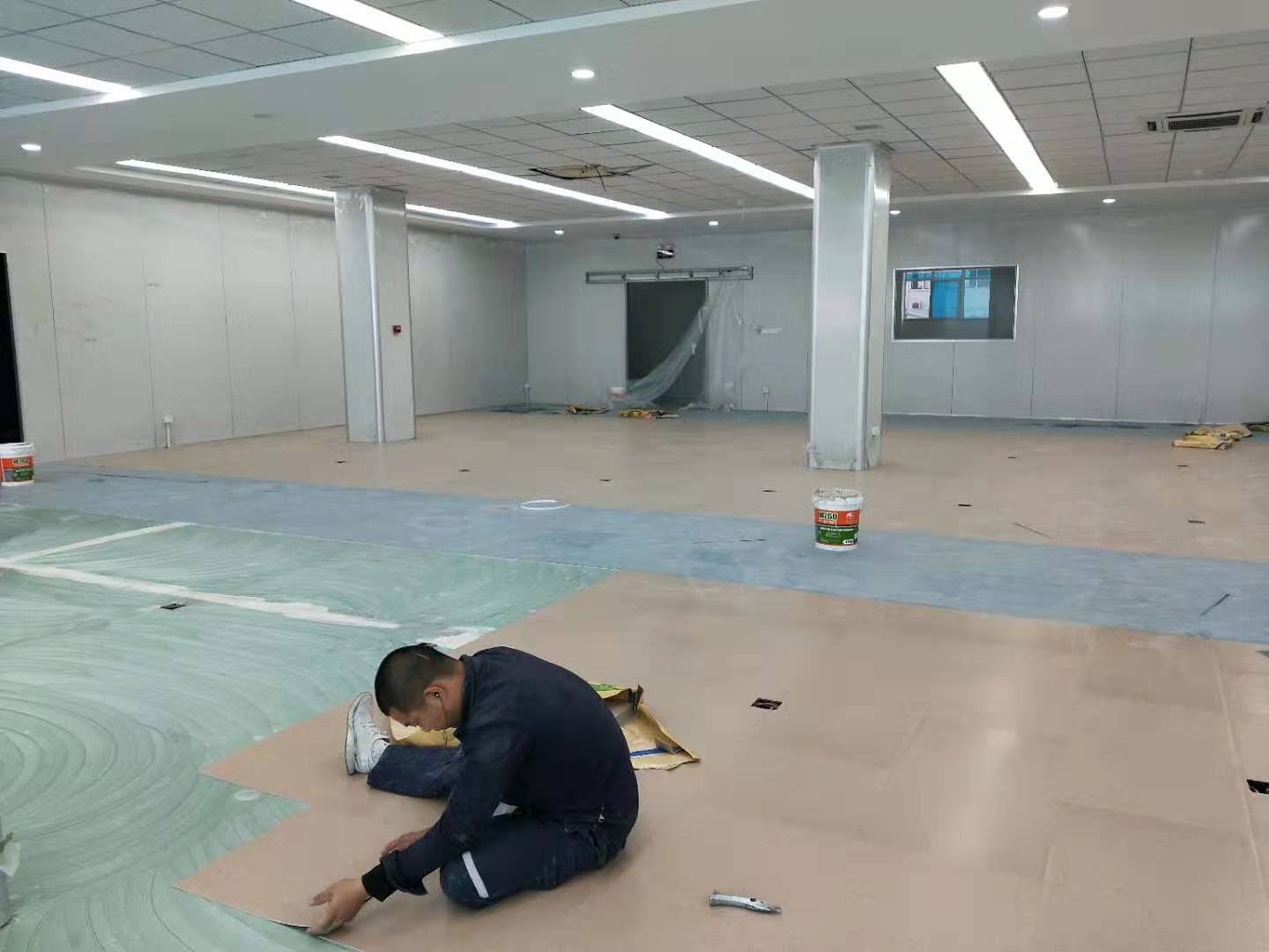 PVC地板革卷材，防滑耐磨，设计，价格，施工【青岛汇城达建筑安装工程有限公司】