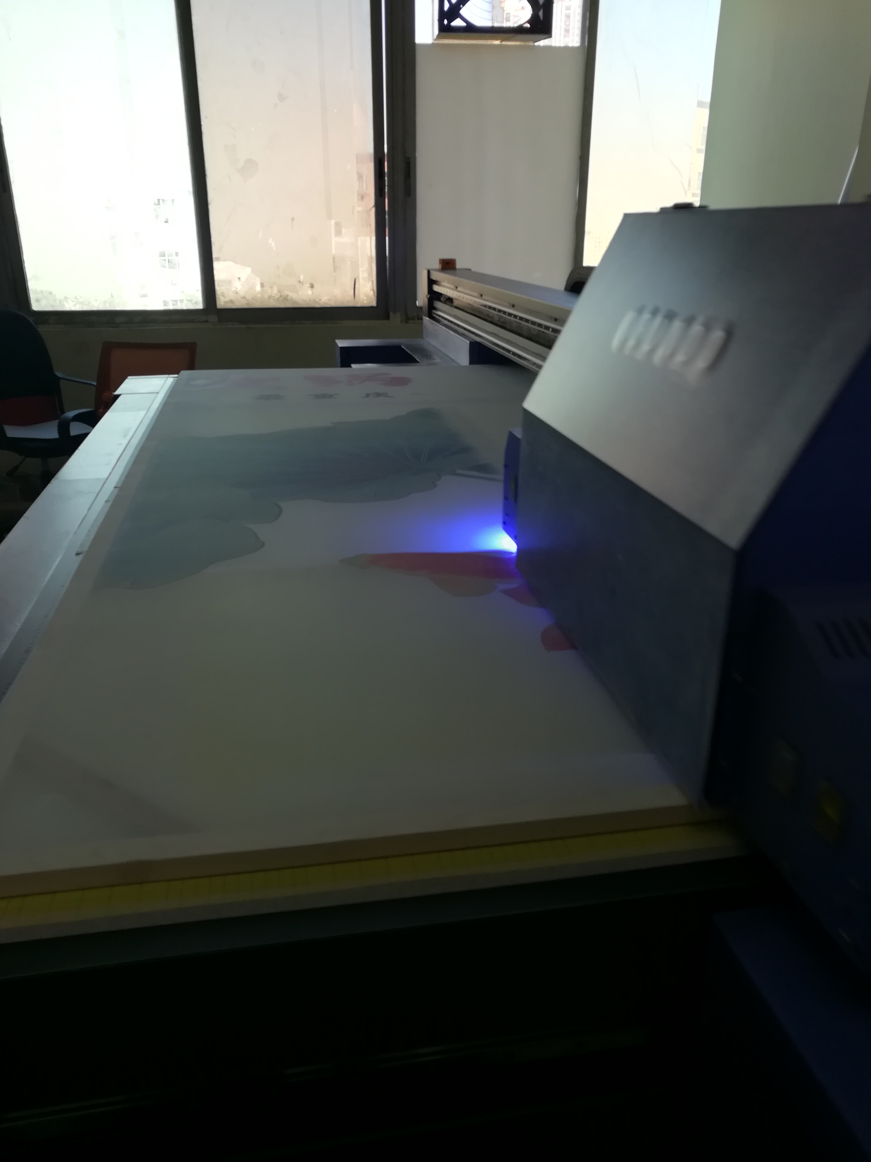 深圳专营高品质合资UV平板打印机