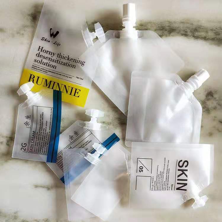 订制 乳液小样吸嘴袋可便携式透明5ML护肤品试用体验装霜膏包装袋图片