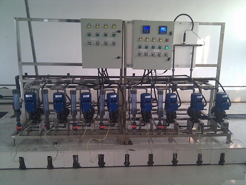 大型循环水加药装置  水处理药剂添加自动控制系统订制