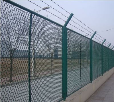 果园养殖隔离用网 机场刺绳护栏 太阳花护栏  Y型防爬护栏厂家图片