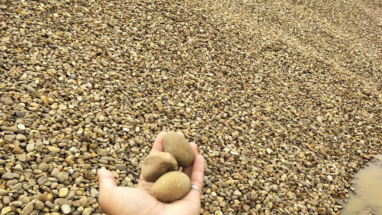 草地鹅卵石  鹅卵石造型  鹅卵石案例 鹅卵石厂家