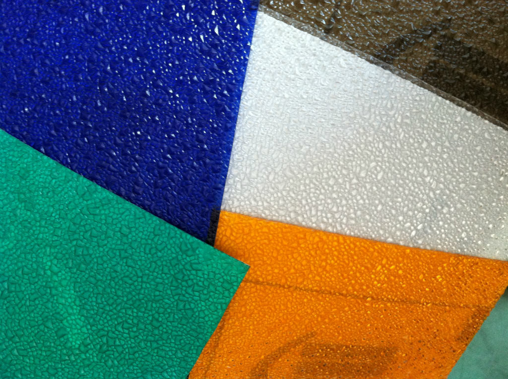 沁雪新材料磨砂颗粒板 PC耐力板阳光板聚碳酸酯多色厂家直销定制图片