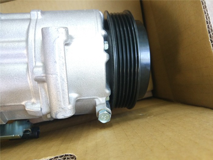 奔驰A200A160A180空调泵冷气泵压缩机