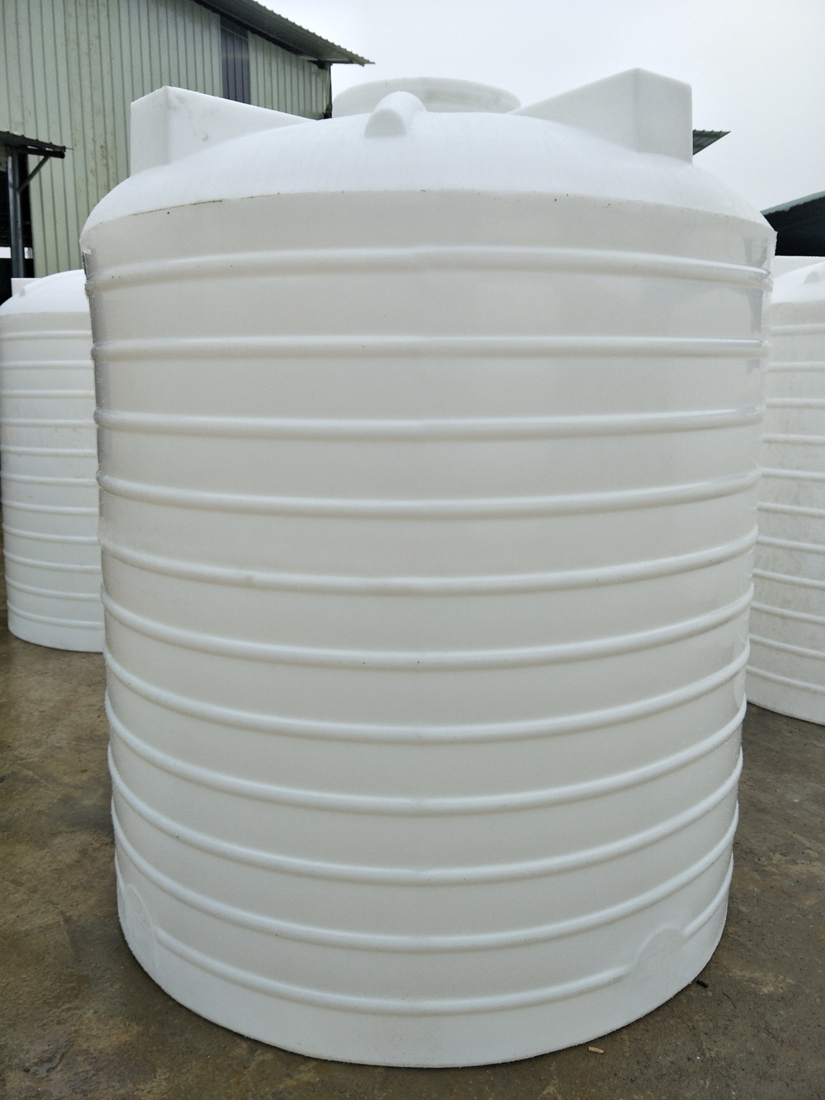 果园用大型储水罐价格 南宁塑料水塔厂家批发零售