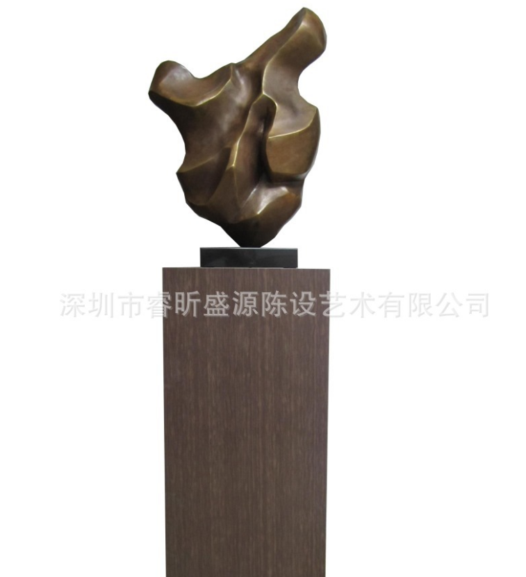 黄铜雕塑广州手工锻打黄铜雕塑定制价格_现代抽象风格铜雕厂商