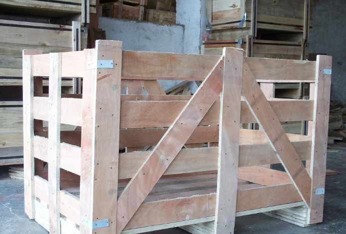 批量销售木质木箱 上海木箱 花格木箱 出口包装箱木托盘