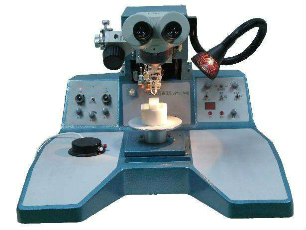 铝线机绑定机  铝线楔形焊线机  键合球焊机超声波图片