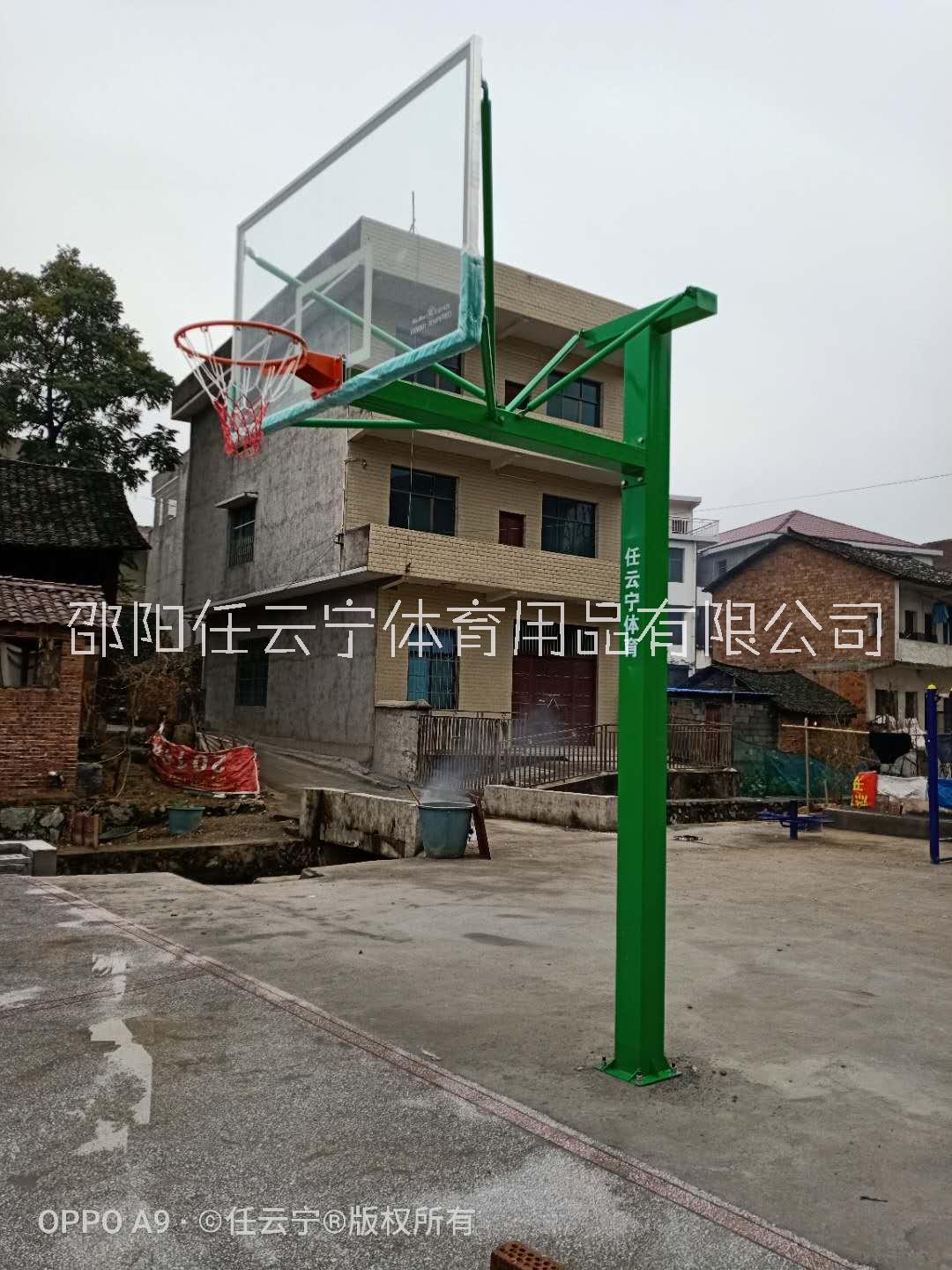 邵阳篮球架生产厂家平箱篮球架液压篮球架图片