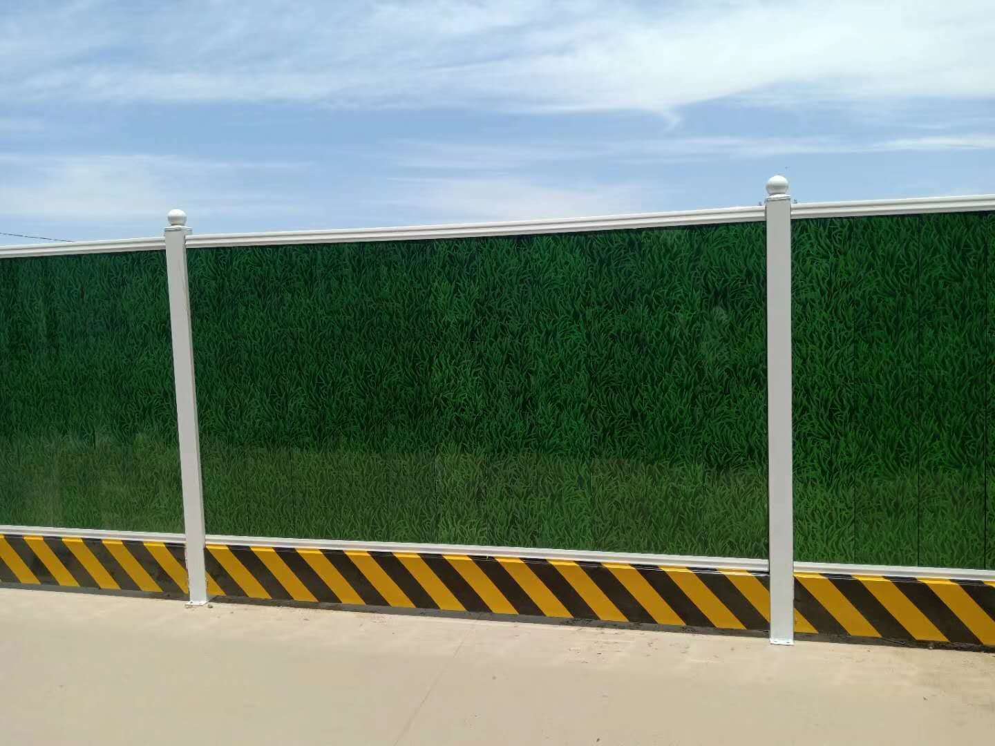 河南洛阳园林绿化工程小草围挡复合板围挡厂家直售