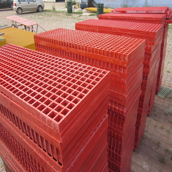 养殖地格网厂家现货养猪鸽子家禽系类专用地格网片多少钱一米