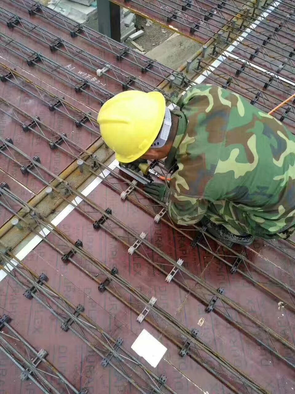 深圳拆卸式钢筋桁架楼承板优质厂家