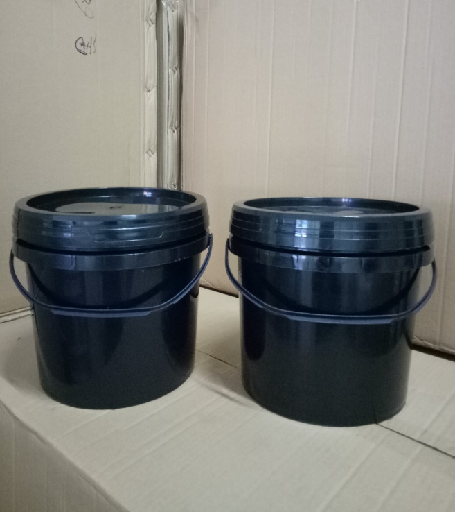 黑色桶印刷材料包材桶 5升黑色桶印刷材料包材桶  东莞5升黑色桶印刷材料包材桶图片