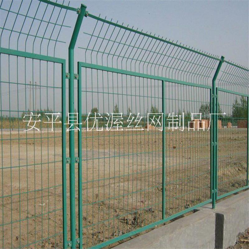 草原绿地隔离护栏网 高速公路防护网 园林绿化围栏 圈地围栏网 护栏网 防护网 围栏网