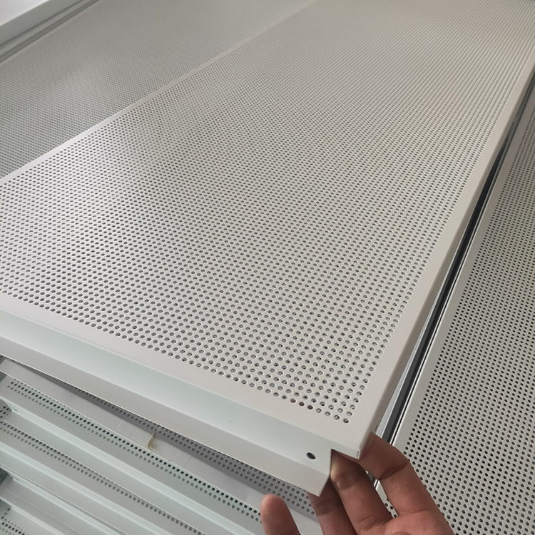 报告厅勾搭铝板吊顶 2.0勾搭铝单板 微孔铝单板图片
