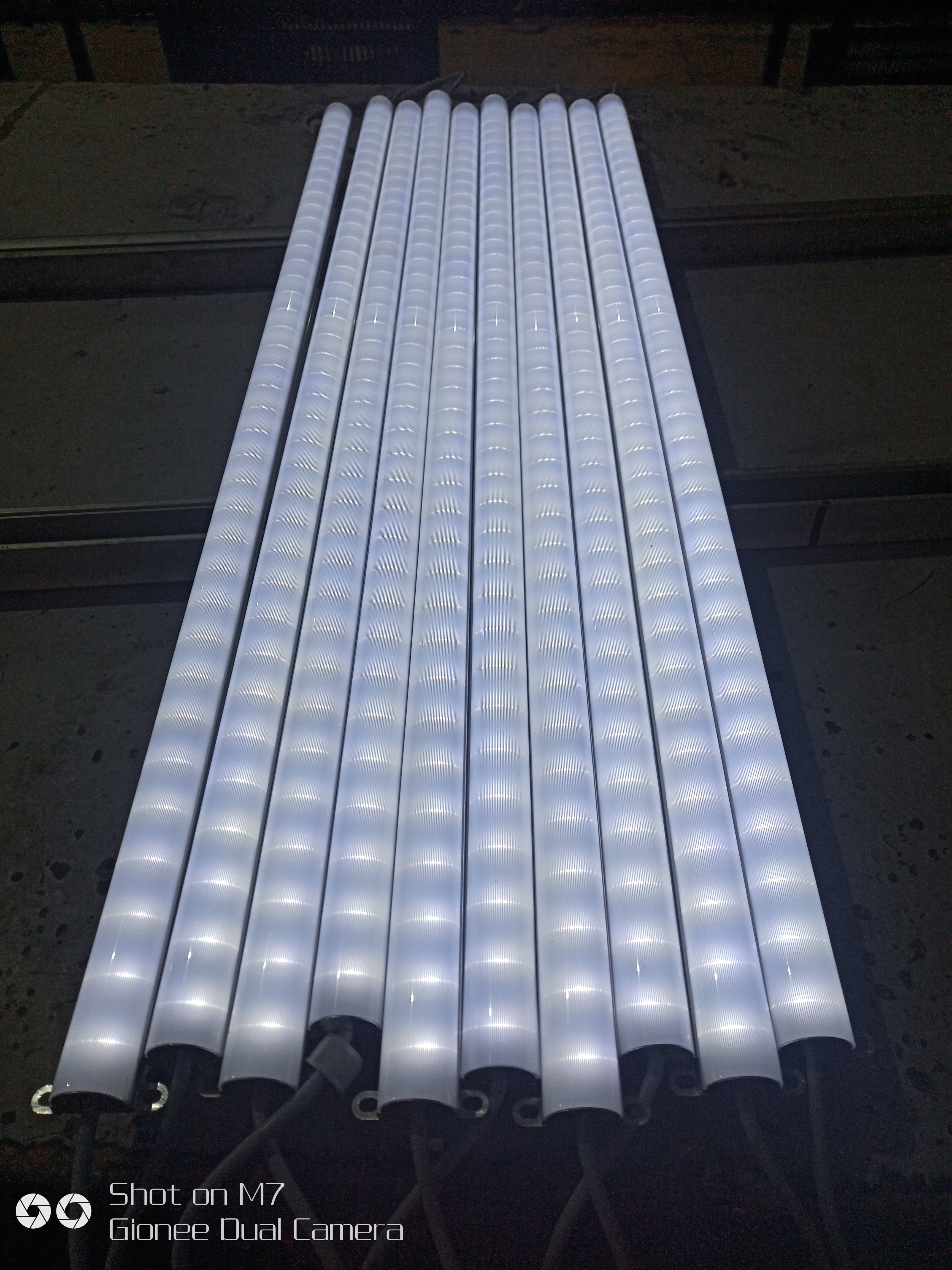 厂家直销LED窗台灯 中山3020铝材灌胶护栏管价格