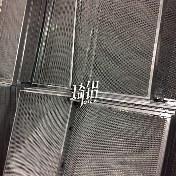 铝单板造型 佛山琦铝金属制品 来电咨询享特惠 造型铝单板厂家   铝拉网板图片