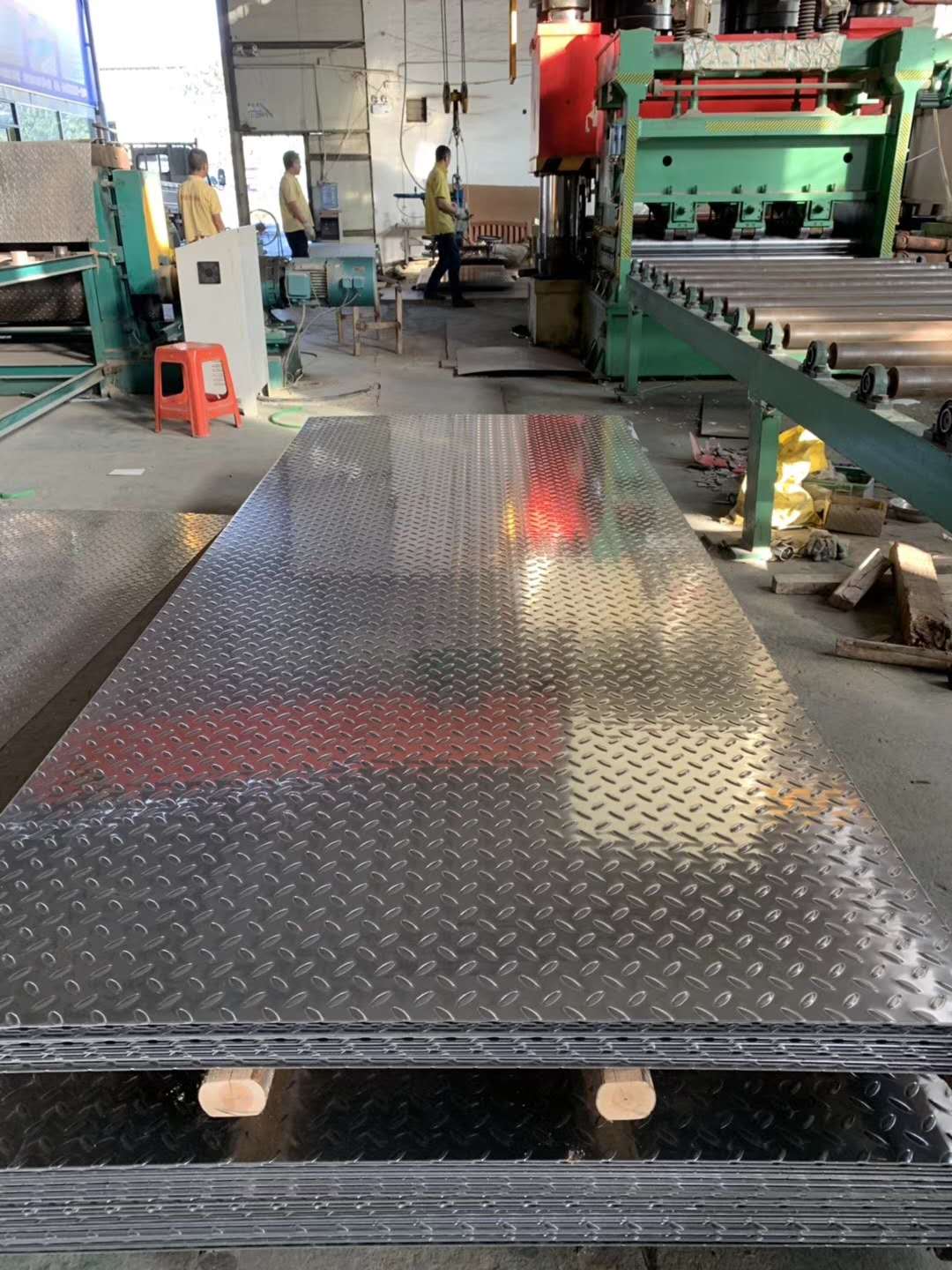 不锈钢防滑板生产厂家  不锈钢防滑板哪家好 佛山不锈钢防滑板厂家直销