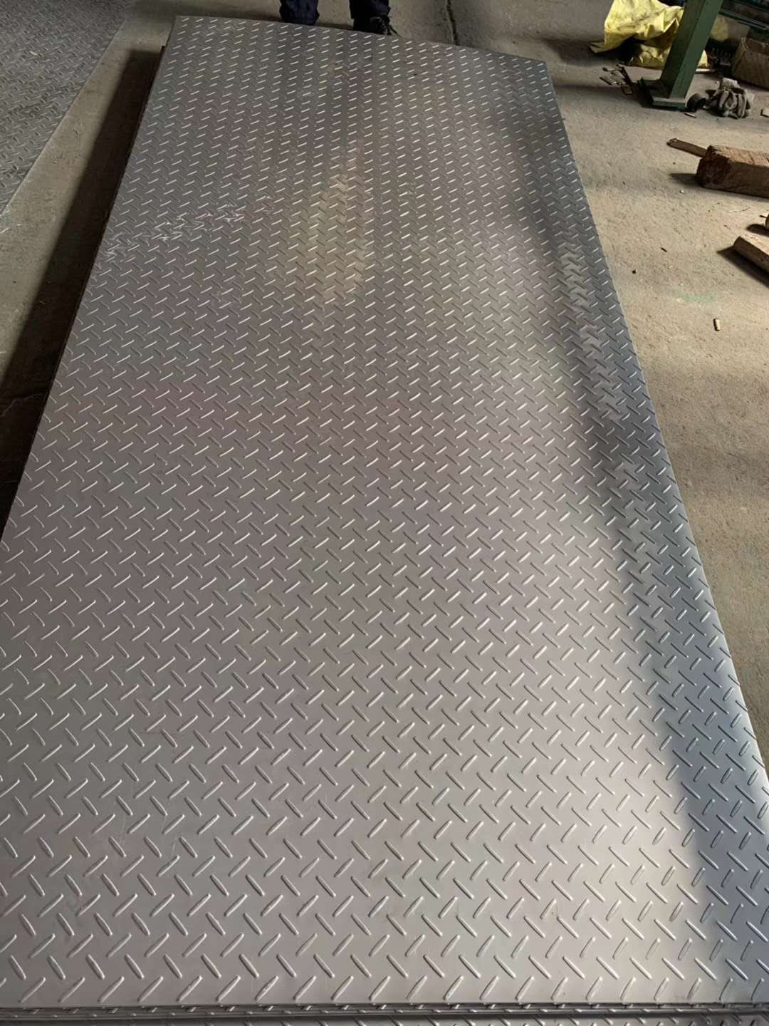 不锈钢防滑板哪家好  不锈钢防滑板厂家直销 佛山不锈钢防滑板价格